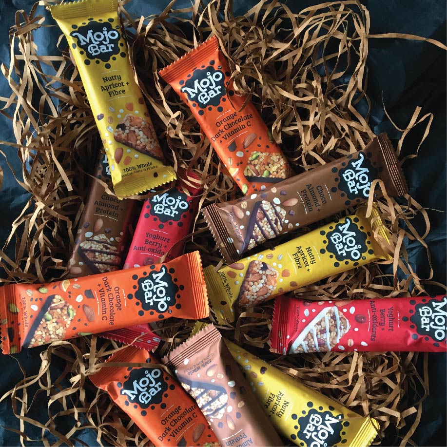 Mojo Bar Energy Bars Orange Dark Chocolate & Vitamin C | 100% Whole Grains, Nut & Fruit | High Energy & Granola Bars | Pack of 15 x 32g Energy Bars | Gluten Free & No Preservatives