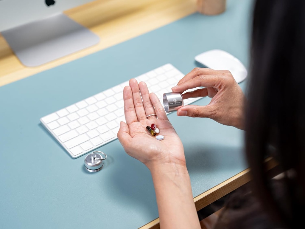 portable-keychain-pill-holder-case---dis-5.jpg