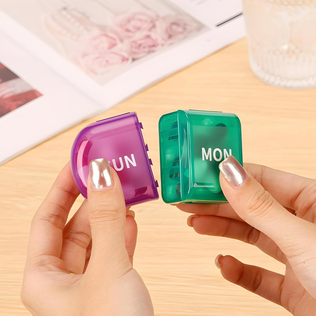 weekly-pill-organizer-1-time-a-day-detac-4.jpg