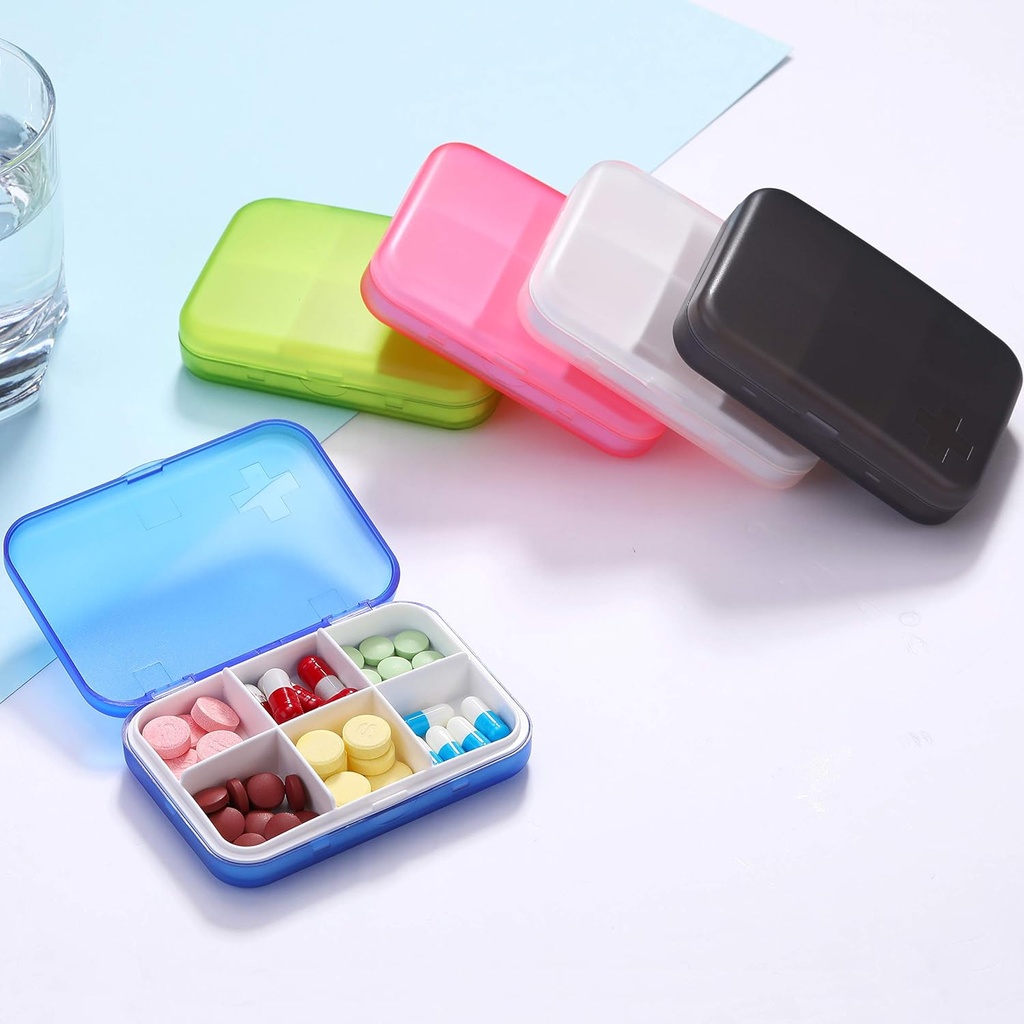 portable-pill-organizer---slim-pill-box--5.jpg
