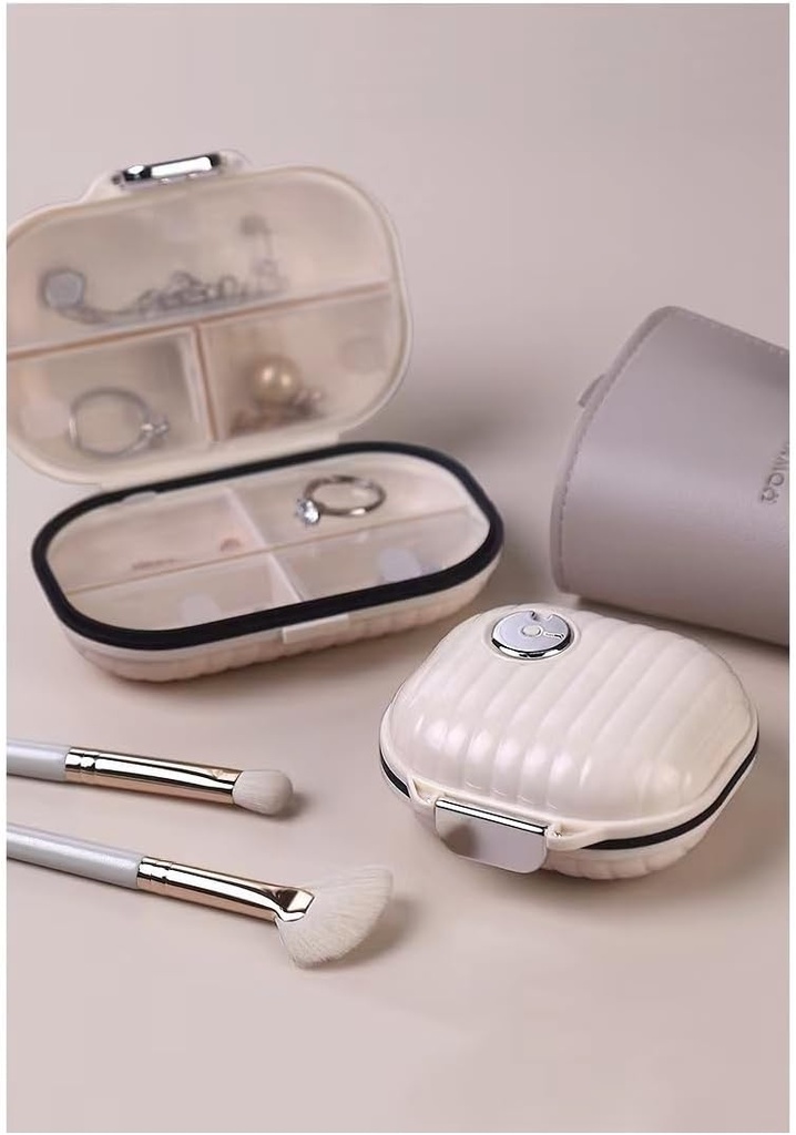 pill-organizer-case-with-carabiner-7-com-5.jpg